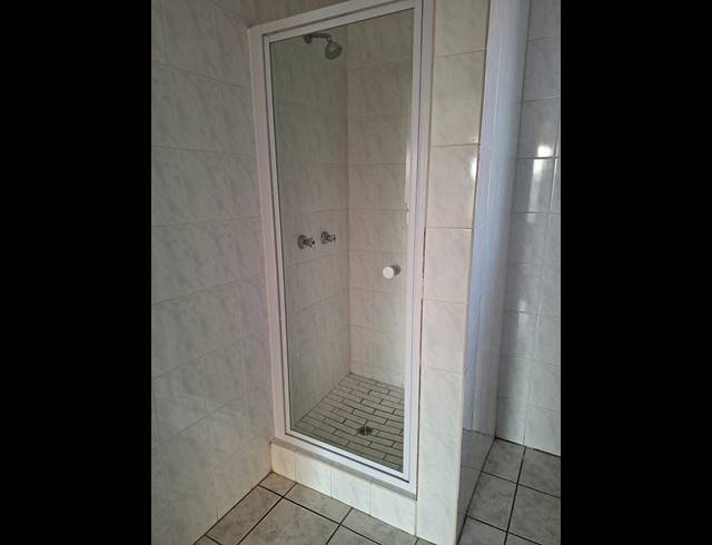 1 BEDROOM FLAT TO LET IN VAALPARK